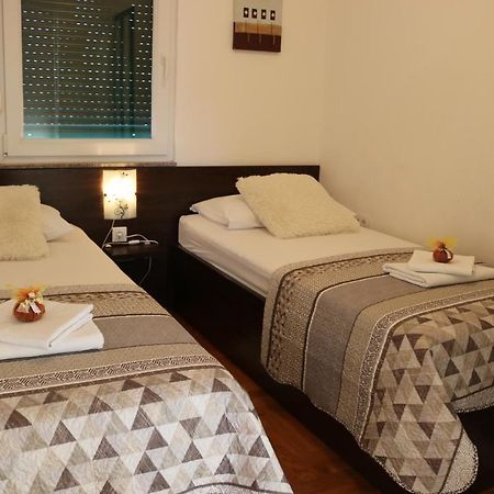 Apartments Marina Vodice Exterior photo