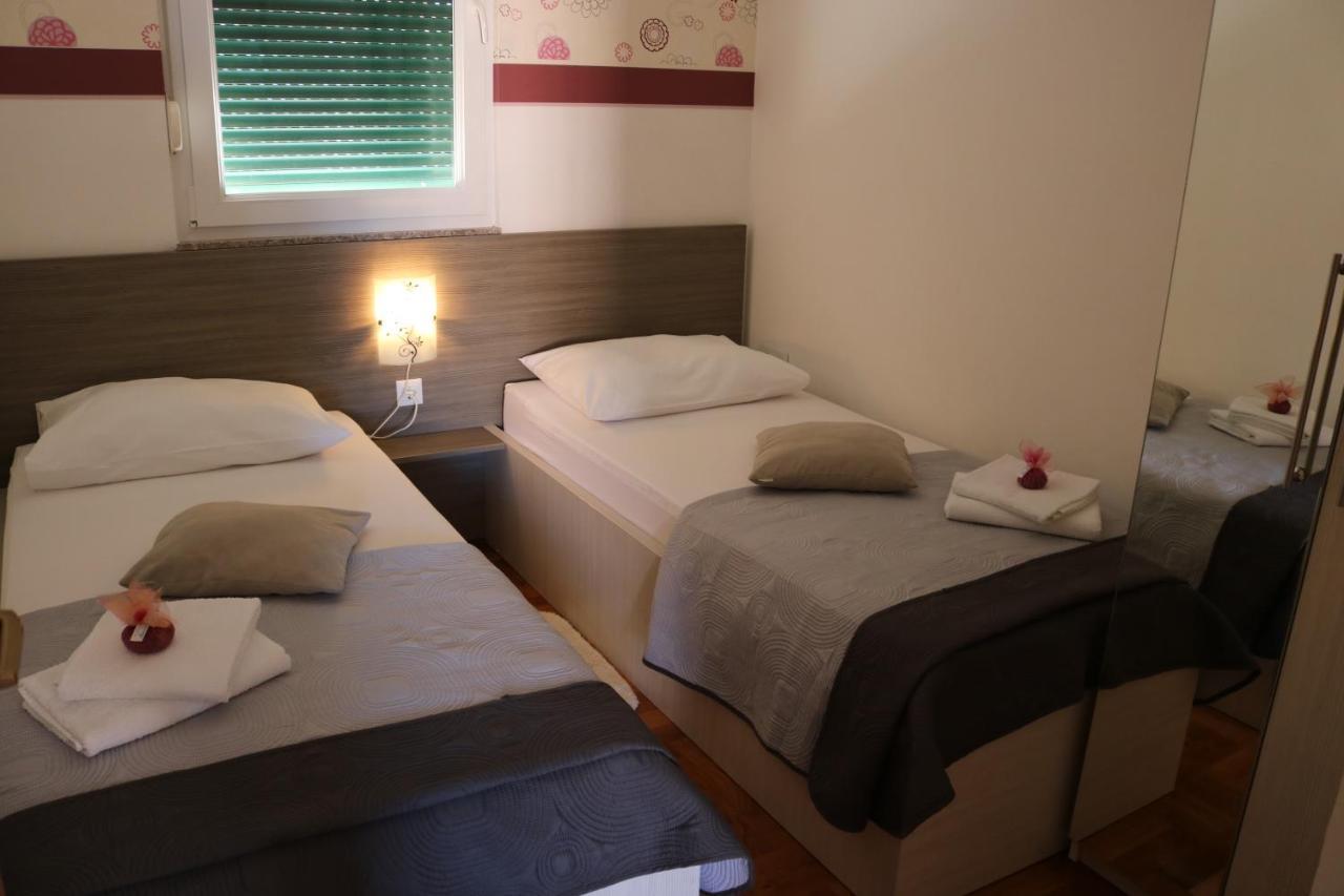 Apartments Marina Vodice Exterior photo