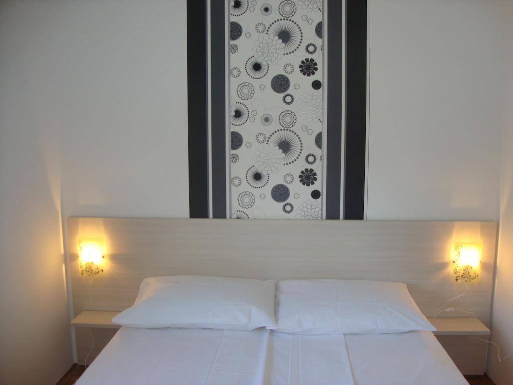 Apartments Marina Vodice Exterior photo