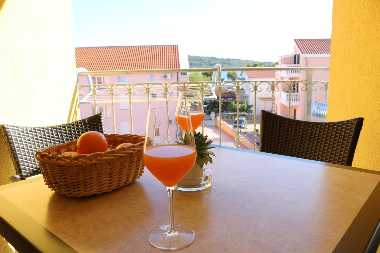 Apartments Marina Vodice Exterior photo